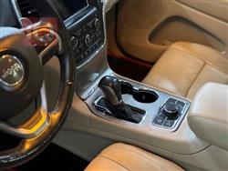 جیپ گراند شیرۆکی